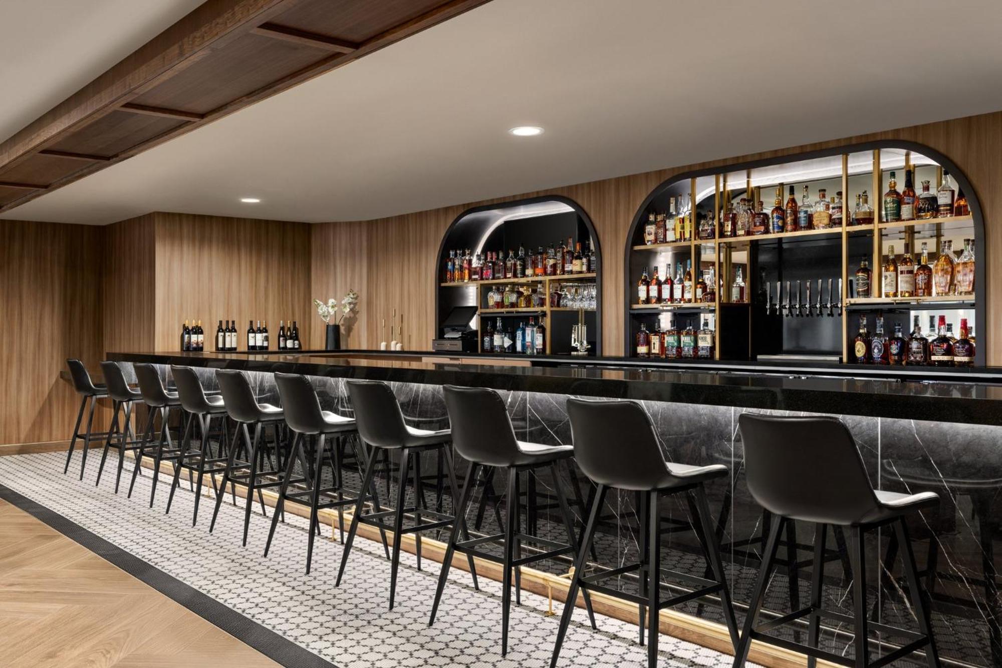 Crowne Plaza Louisville Airport Expo Ctr By Ihg Eksteriør bilde