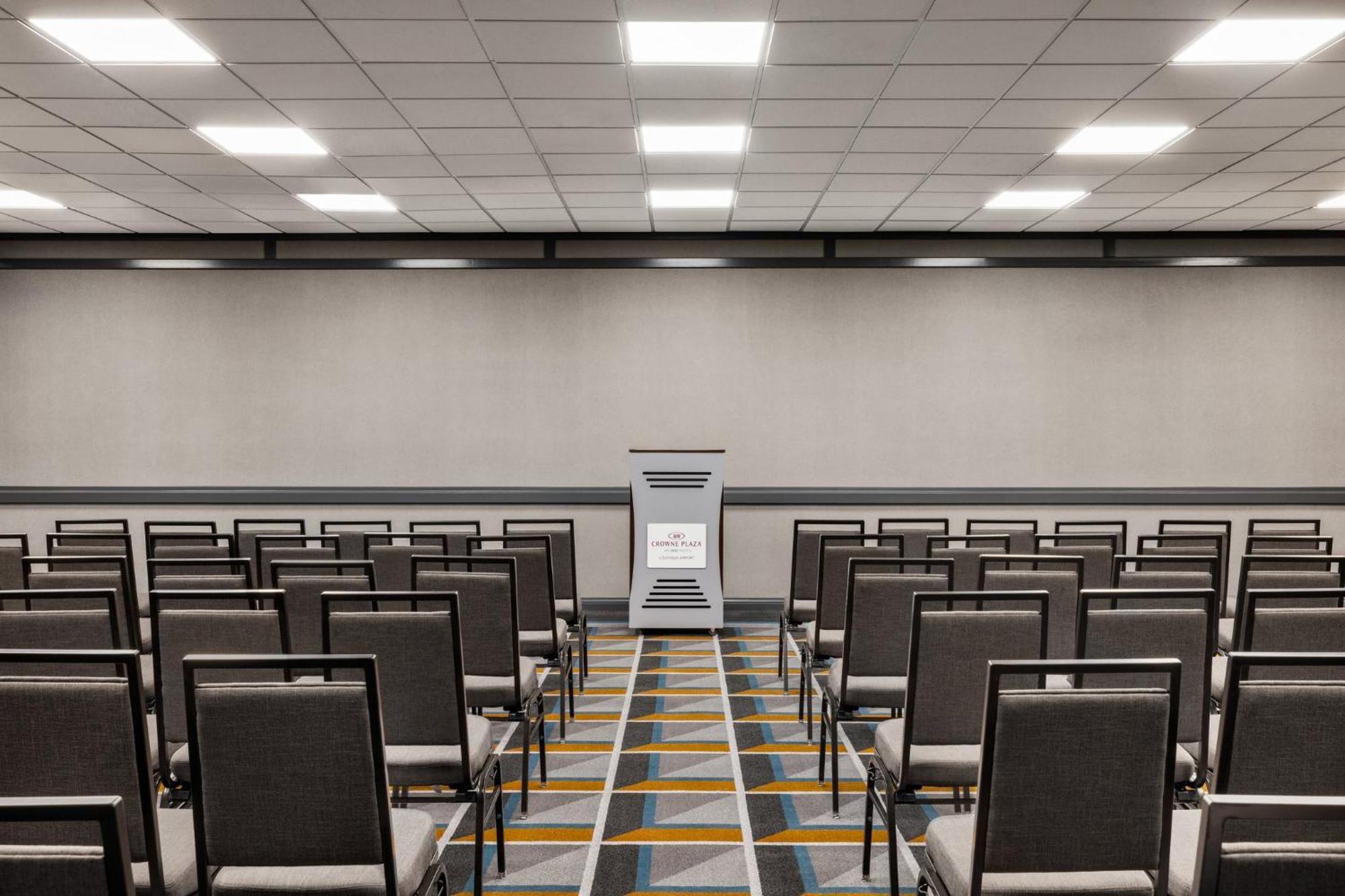 Crowne Plaza Louisville Airport Expo Ctr By Ihg Eksteriør bilde