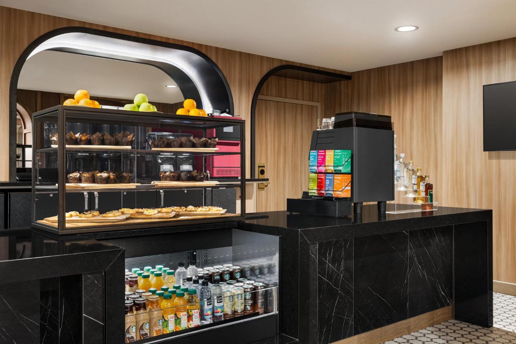 Crowne Plaza Louisville Airport Expo Ctr By Ihg Eksteriør bilde
